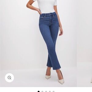 Good American- Good Legs Straight pull on Jeans indigo